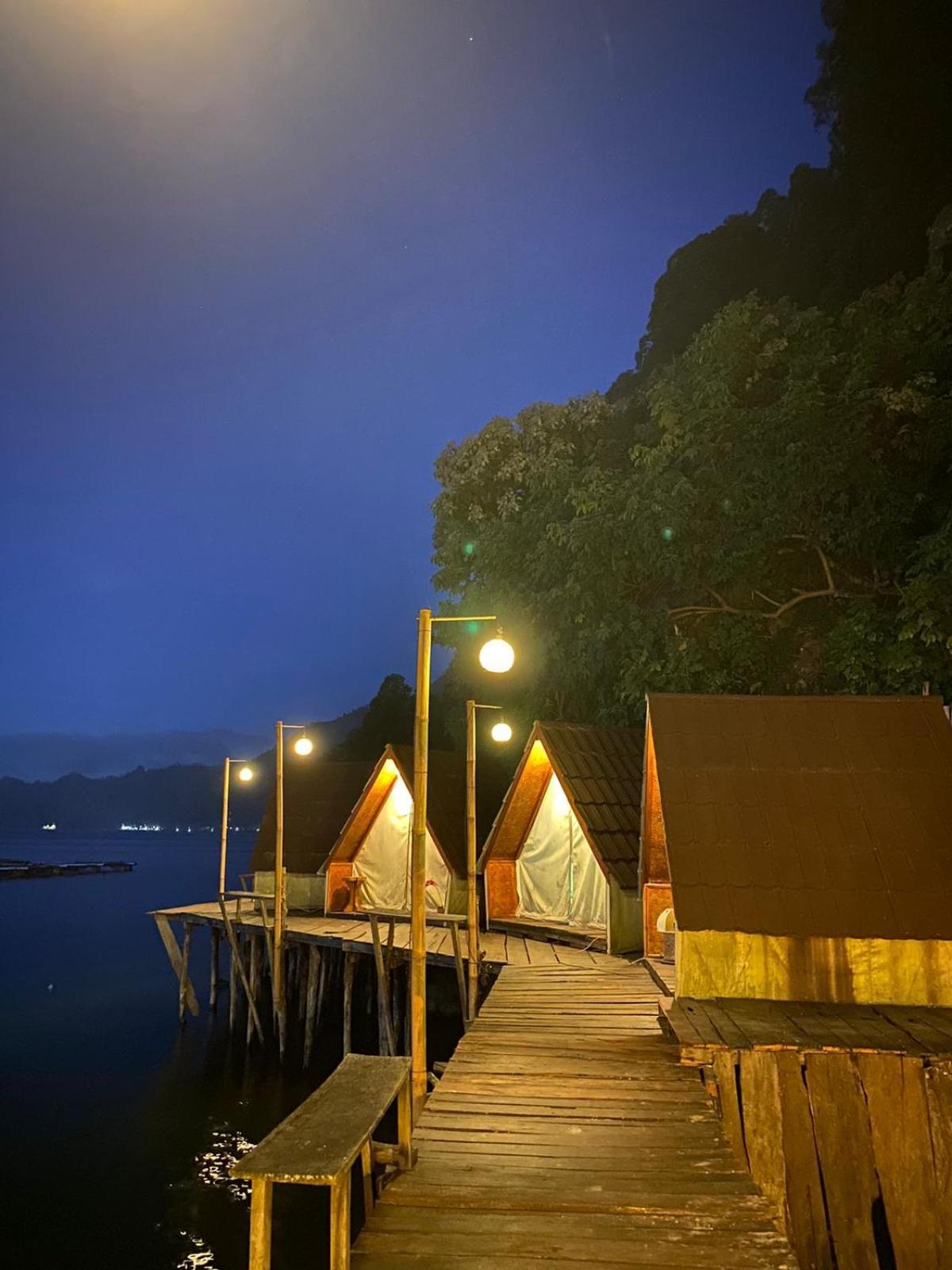 Emayan Glamping كوبوبانلوكان المظهر الخارجي الصورة